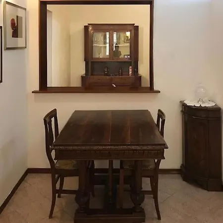 Interno 2 * Reggio Emilia